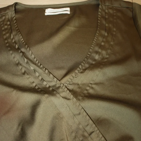 Urban Outfitters Green Puff Sleeve Crop Blouse - Picture 4 of 5